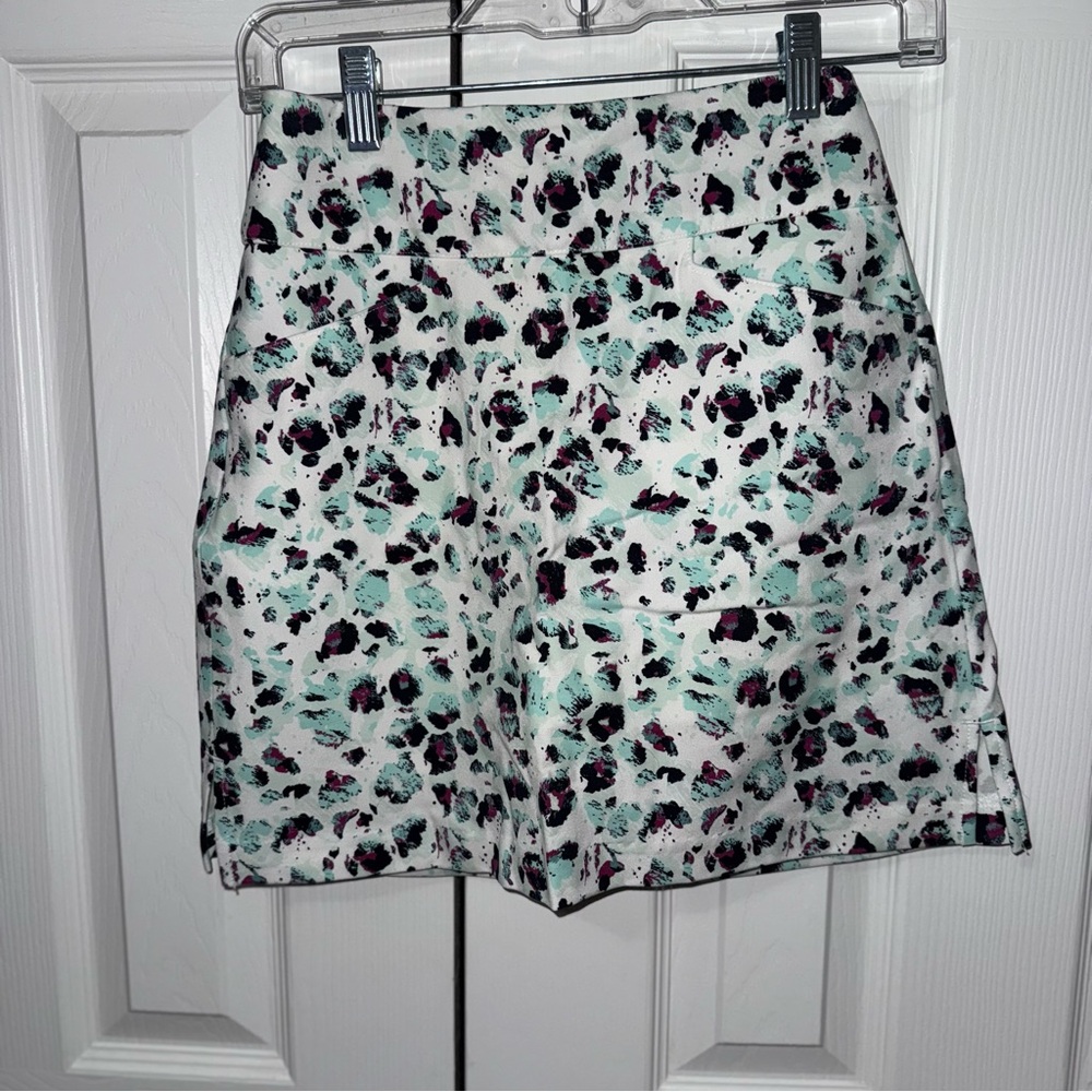 Lady Hagen Women's Floral Patterned Shorts - Black, Purple, Mint